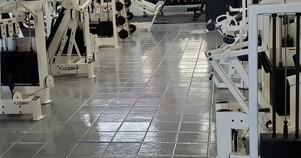 Club & Fitness Center