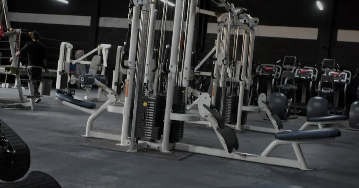 BLACK FIT GYM