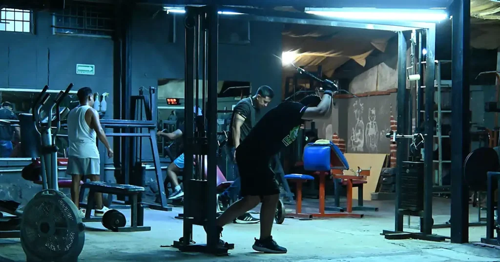 Gimnasio: Esencia