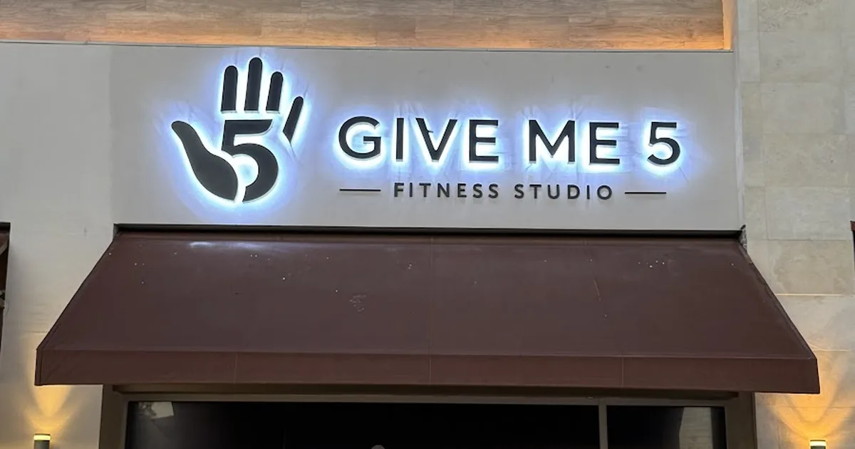 Give me 5 – Fitness Studio