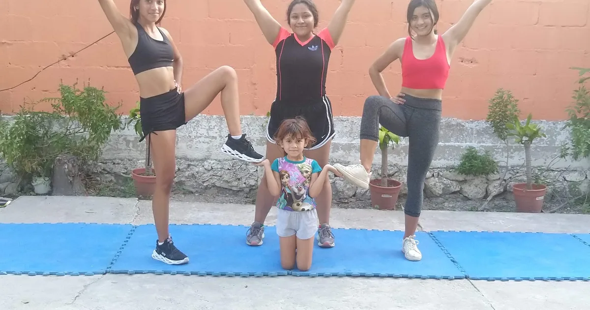 ACADEMIA DE GIMNASIA WHITE SHARKS