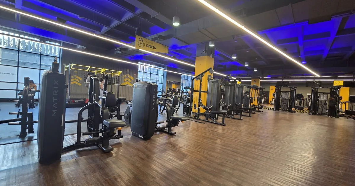 Gimnasio Smart Fit – Clavería