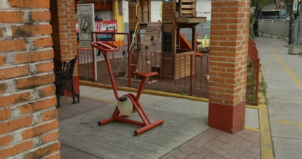Gimnasio Urbano «Porvenir».