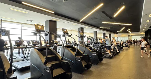 Sports World Félix Cuevas, gimnasio en Benito Juárez, Ciudad de México