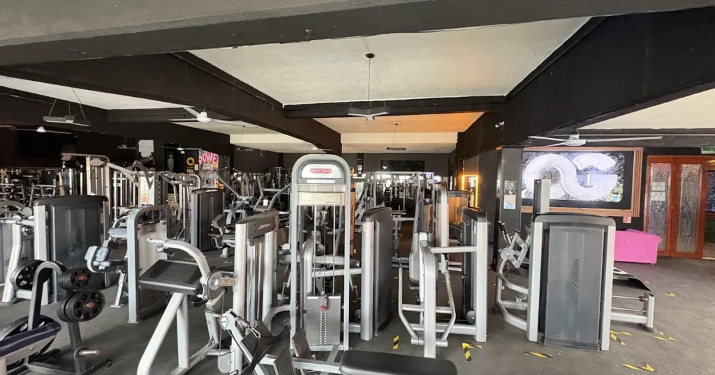 OLIMPUS GYM AV AZTECAS