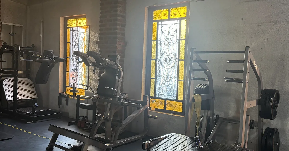 Muscle Manía Champions Gym