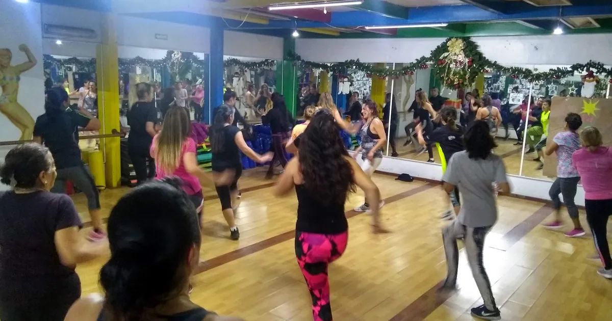 ATLETHA’S GYM 2000