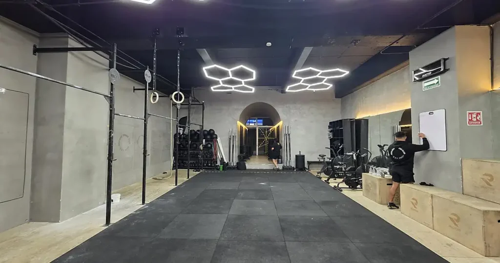 RESILIENT FITNESS CLUB