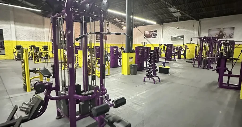Thor Gym Fitness Center, Central De Los Rojos