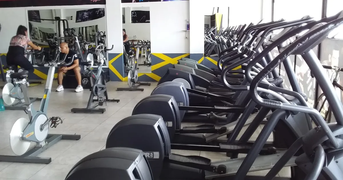 Cross Gym Gimnasio Mixto