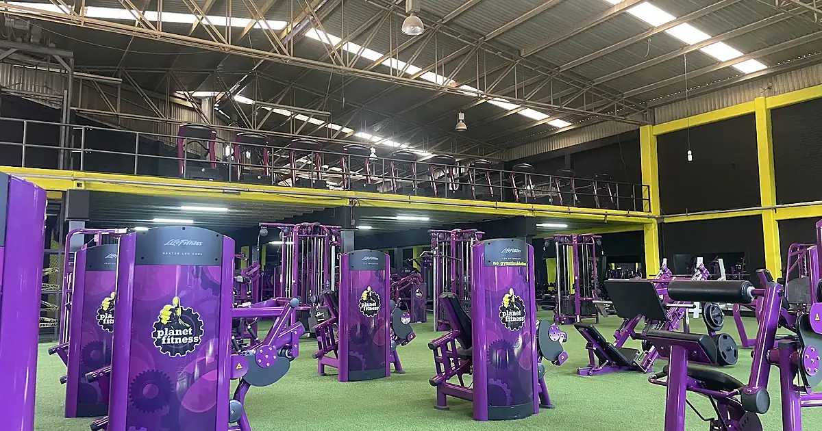Gold’s Gym Elite