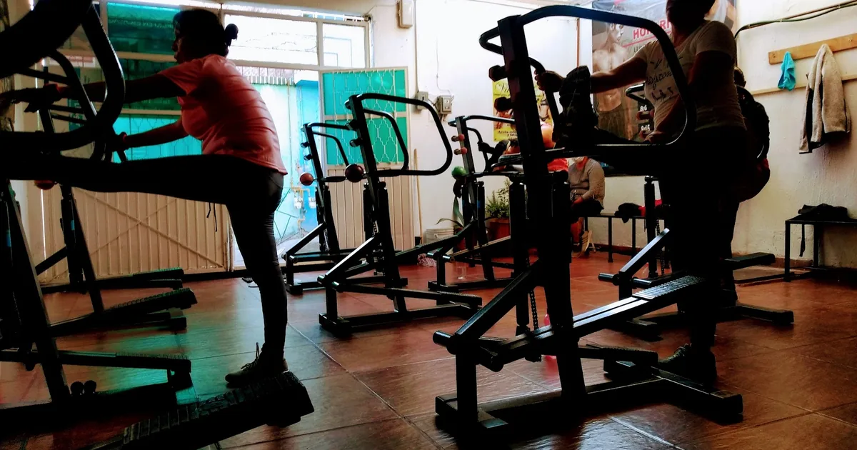 COEUR SOLID CARDIO EN ESCALADORA