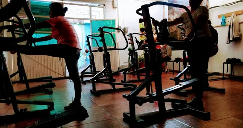 COEUR SOLID CARDIO EN ESCALADORA, gimnasio en Silao, Guanajuato