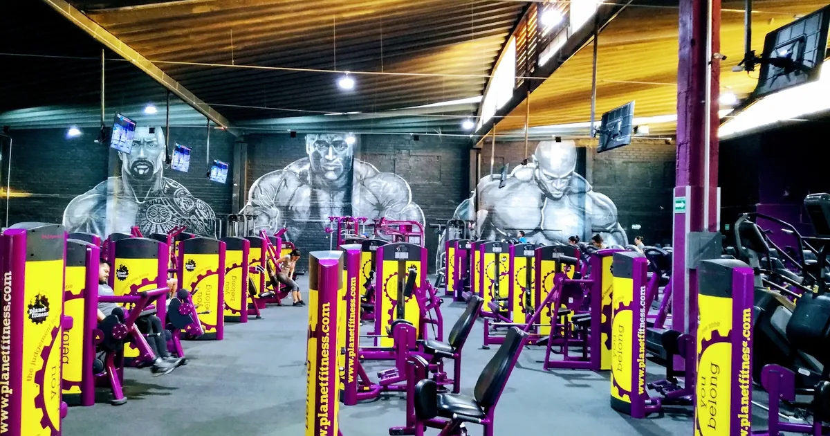 Bay Fitness Revolución