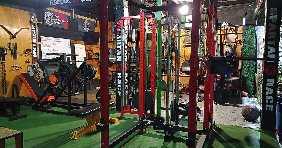 HIGH PERFORMANCE CENTER . ARENA SPARTAN CROSSFIT