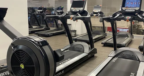 Sports World Espacio Interlomas, gimnasio en Huixquilucan, Estado de México