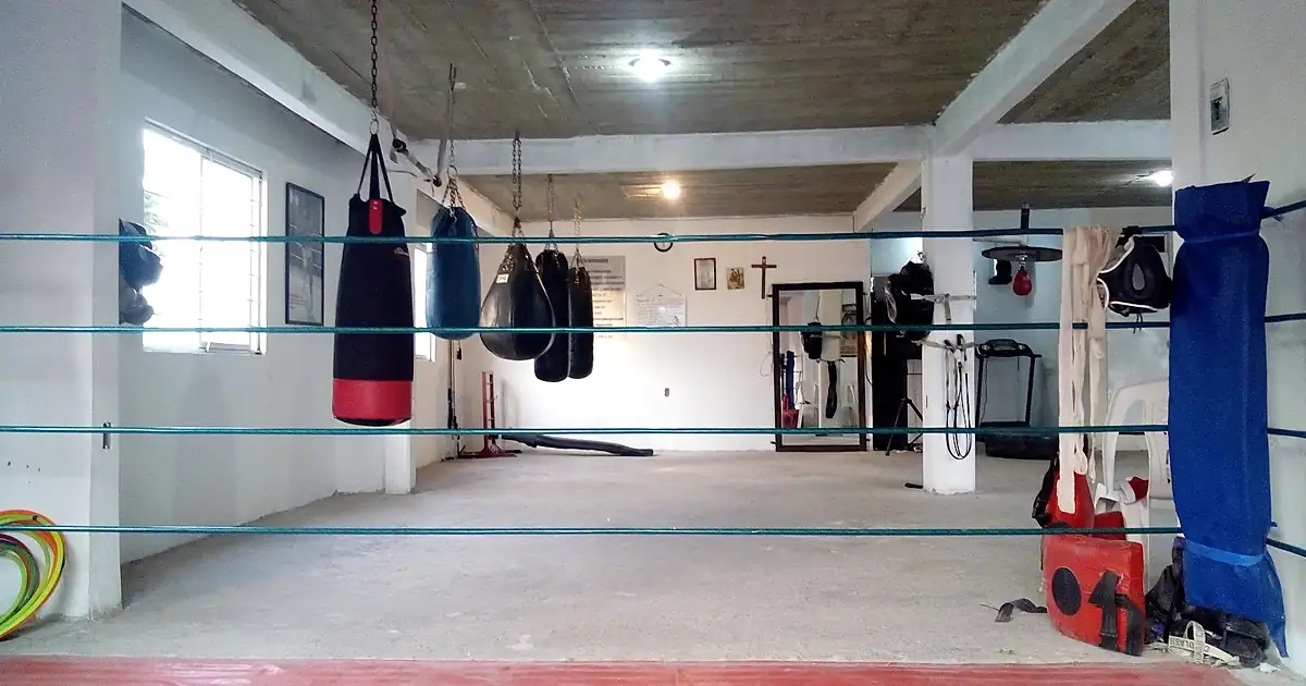 Escuela de Boxeo «Cisneros»