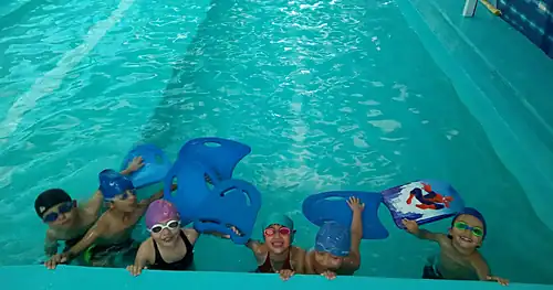 ESCUELA DE NATACIÓN MÉXICO, gimnasio en Villa del Carbón, Estado de México