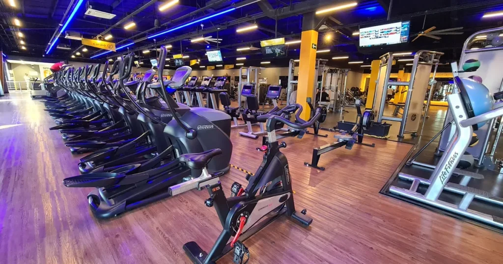 Gimnasio Smart Fit – Candiles
