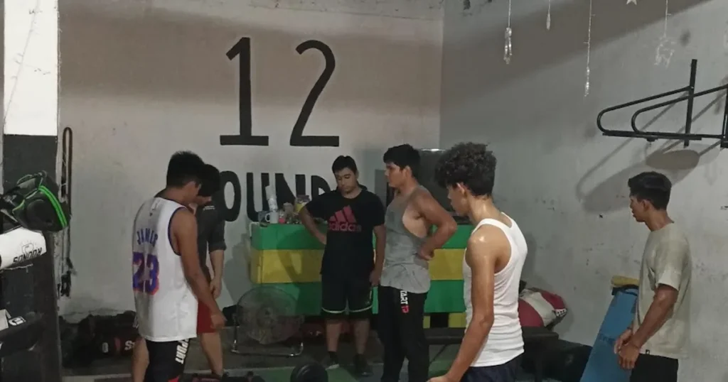 12ROUNDS GYM BOX