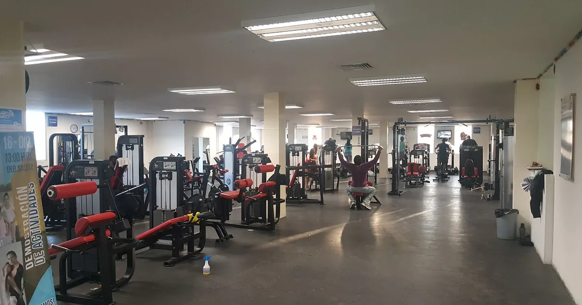 Fit&Go Bicentenario Polideportivo, Alberca y Gimnasio