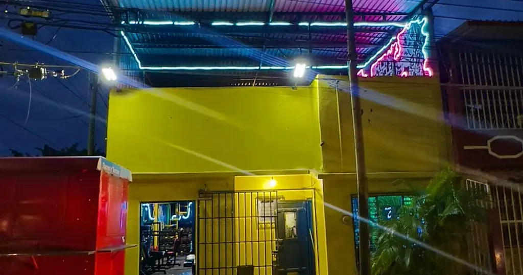 Iron muscle Gym & Funcional Training