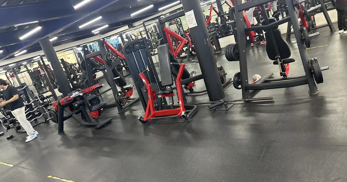 GOLDS GYM PACHUCA