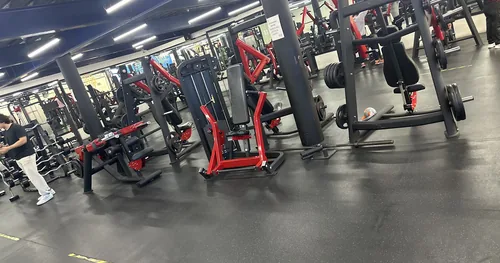GOLDS GYM PACHUCA, gimnasio en Pachuca, Hidalgo