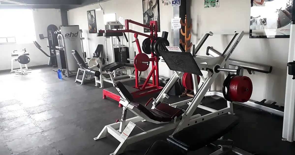 Life Fitness Gym