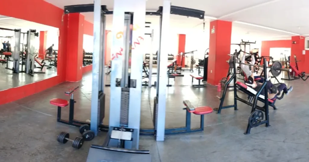 Life Gym & Fitness