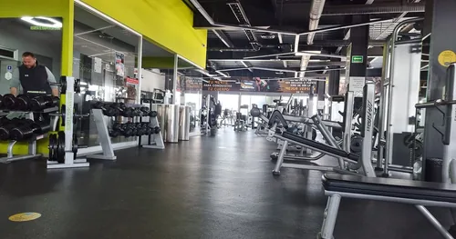 Strong Body Fitness Club, gimnasio en Zamora, Michoacán