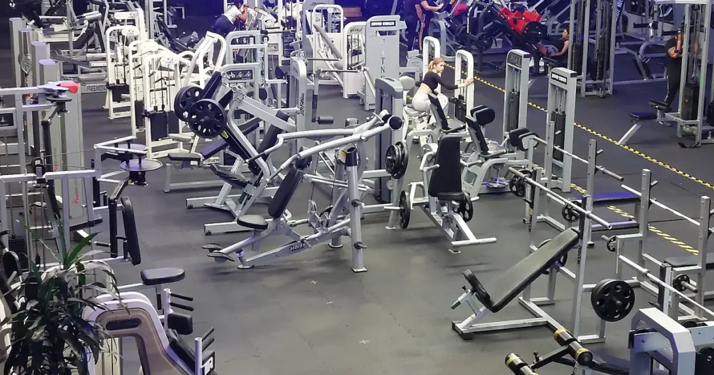 IRON RIVALS GYM