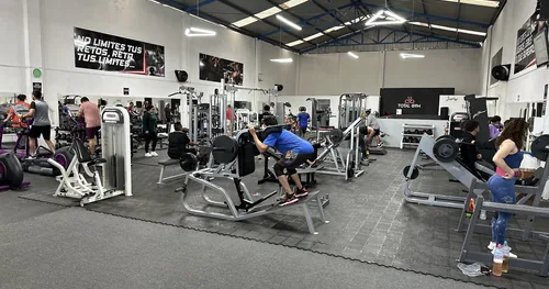 Titanes Gym, gimnasio en Jacona, Michoacán