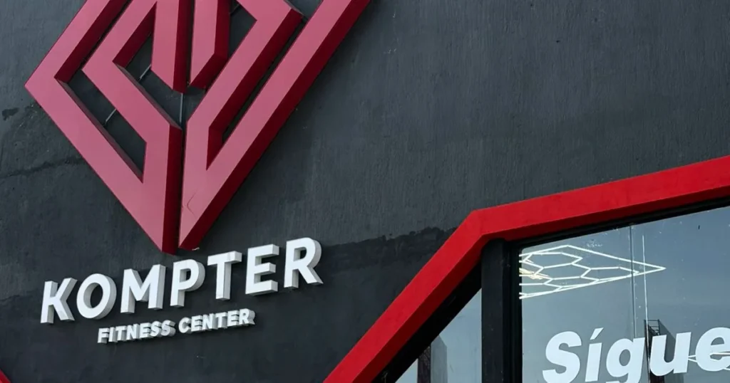 Kompter FC Plaza Crystal Puebla