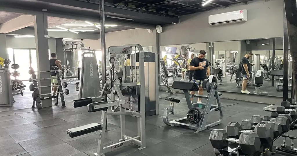 IRON GYM – Carranza