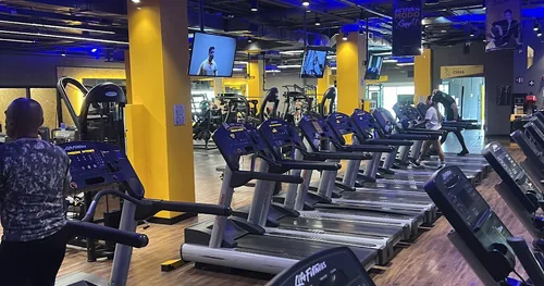 Gimnasio Smart Fit – Tiendas Cancún, gimnasio en Cancún, Quintana Roo