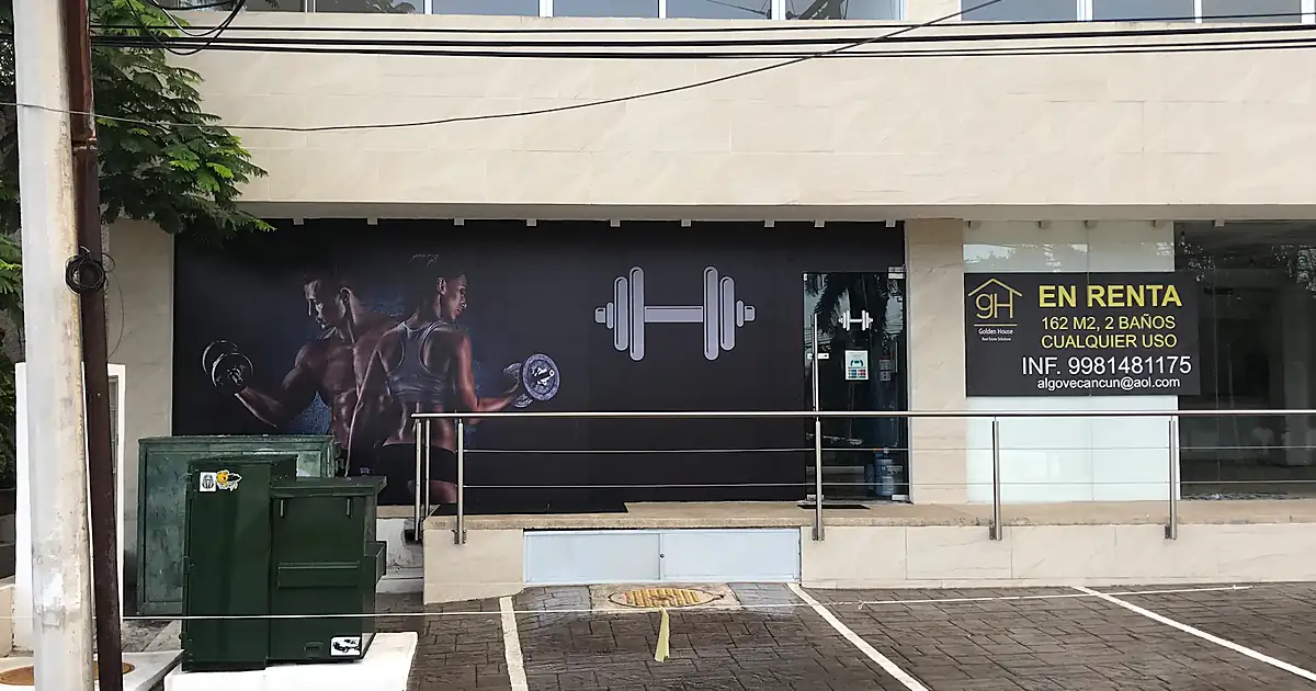 Top Shelf Fitness Cancun Gym