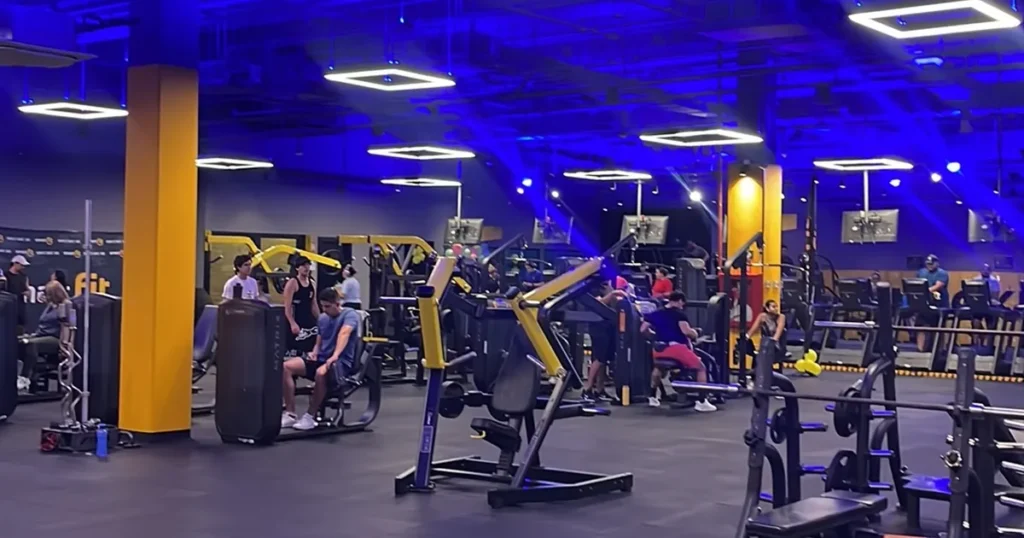 Gimnasio Smart Fit – Pabellón Cumbres Cancún