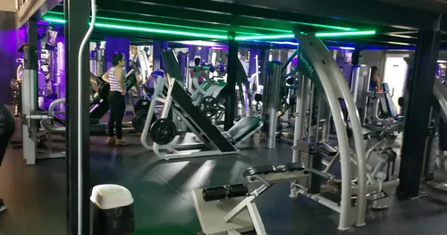 HANGAR GYM TERRANOVA, gimnasio en Villahermosa, Tabasco