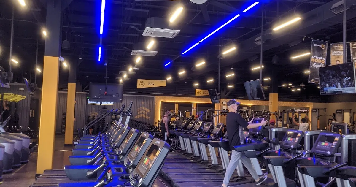 Gimnasio Smart Fit – Parque Vértice