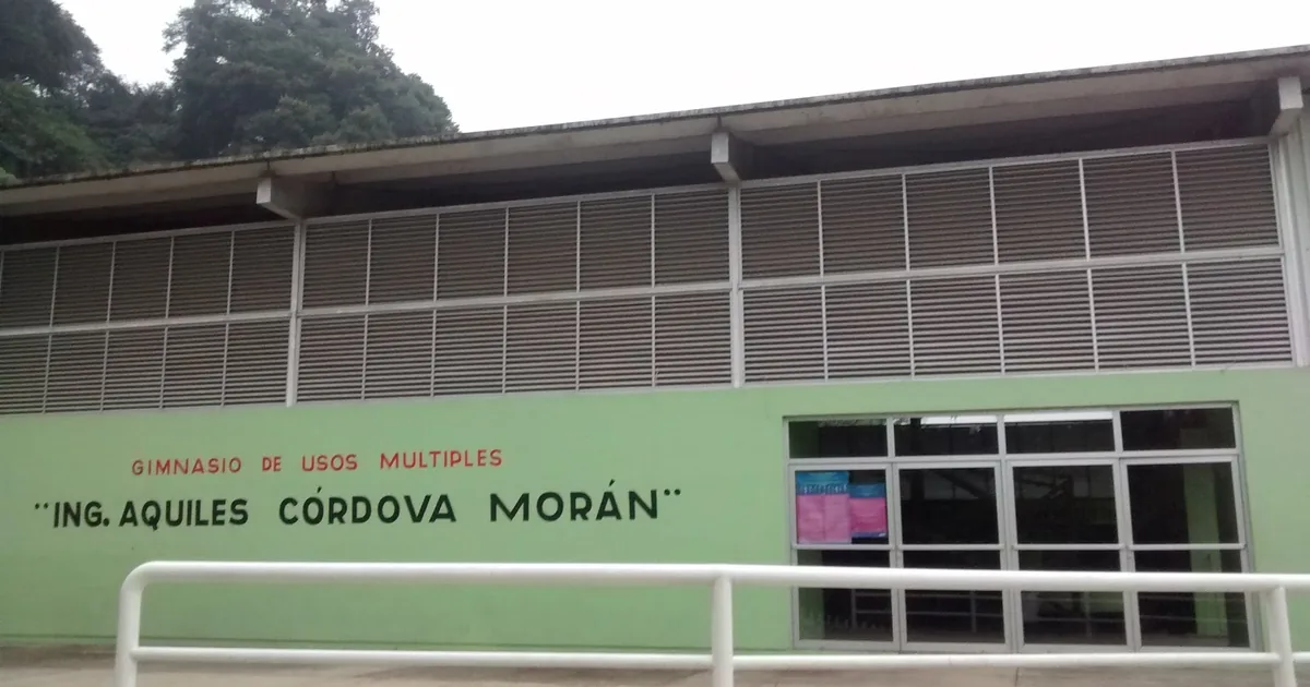 Gimnasio de Usos Múltiples Ing. Aquiles Córdova Morán