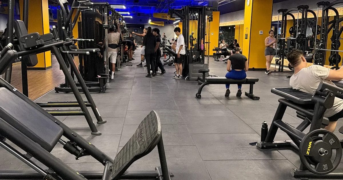 Gimnasio Smart Fit – Crystal Poza Rica