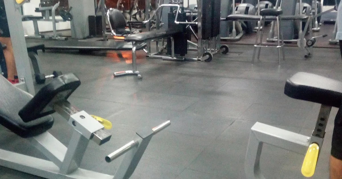 THUNDER GYM