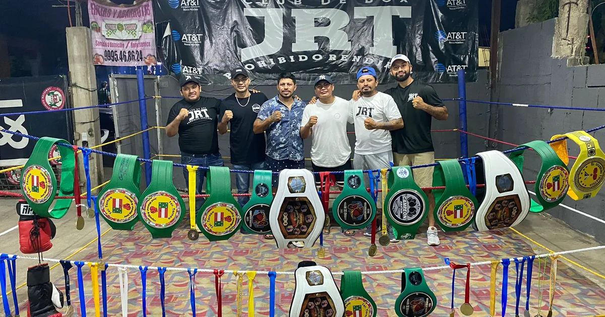 Gimnasio de boxeo club «black and white»